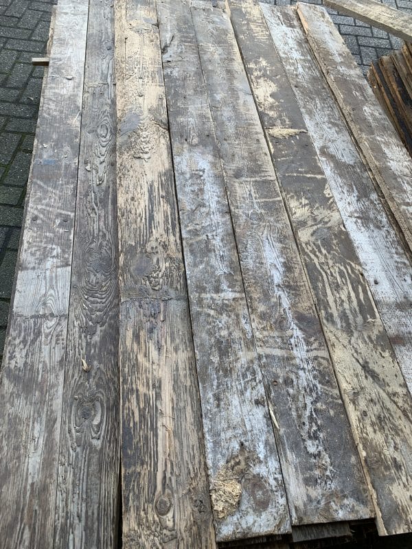 barnwood gemeleerd van kleur met wit grijs blank hout