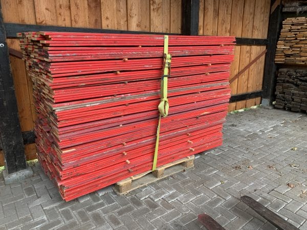 pallet vol rode planken 560 stuks 176,40 m2